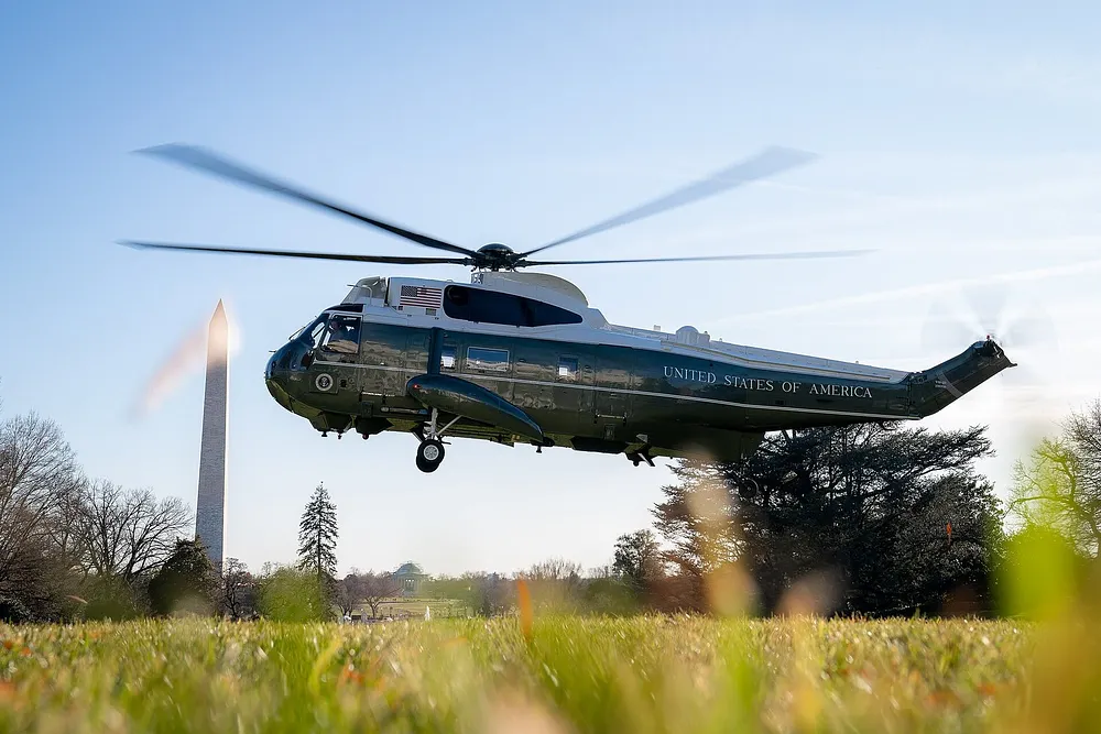 Marine One lifts off from the South Lawn of the White House, 7 December 2019, carrying President Donald J. Trump.