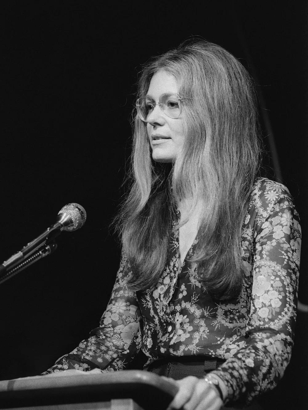 Gloria Steinem at a women's conference at the LBJ Library, Austin, Texas, 9 November 1975.