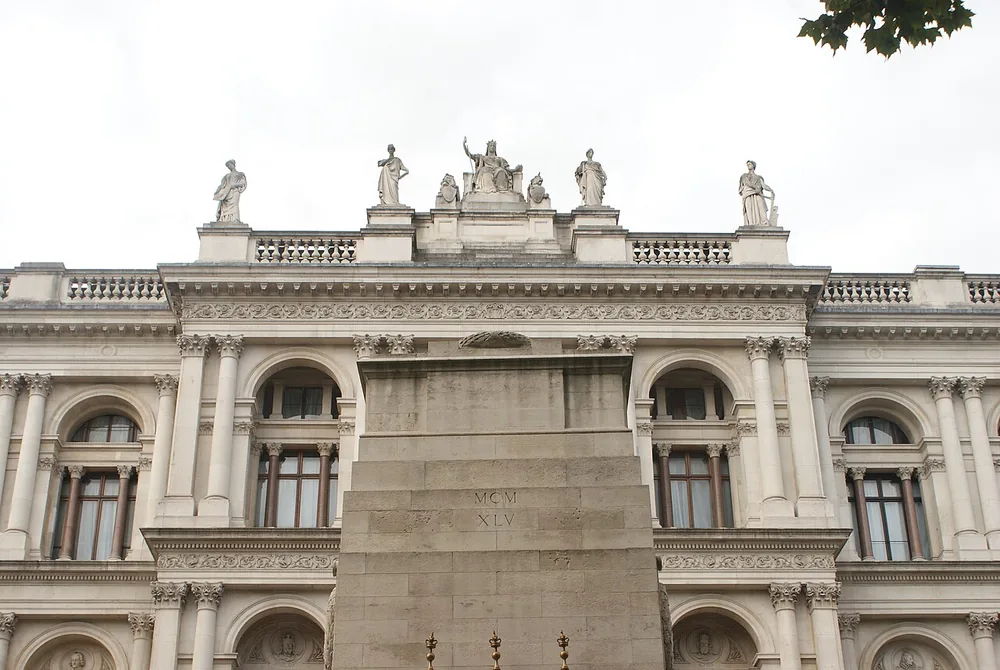 The Foreign, Commonwealth and Development Office and the Cenotaph on Whitehall in London.