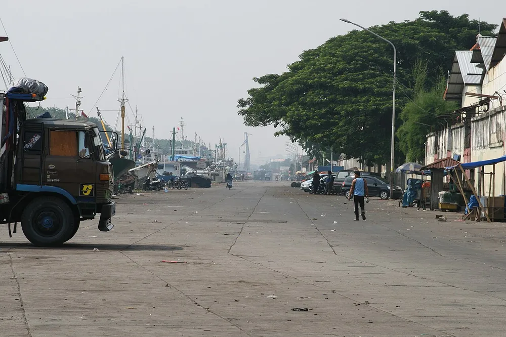 Traditional harbour activity at Perak in Surabaya, Indonesia.