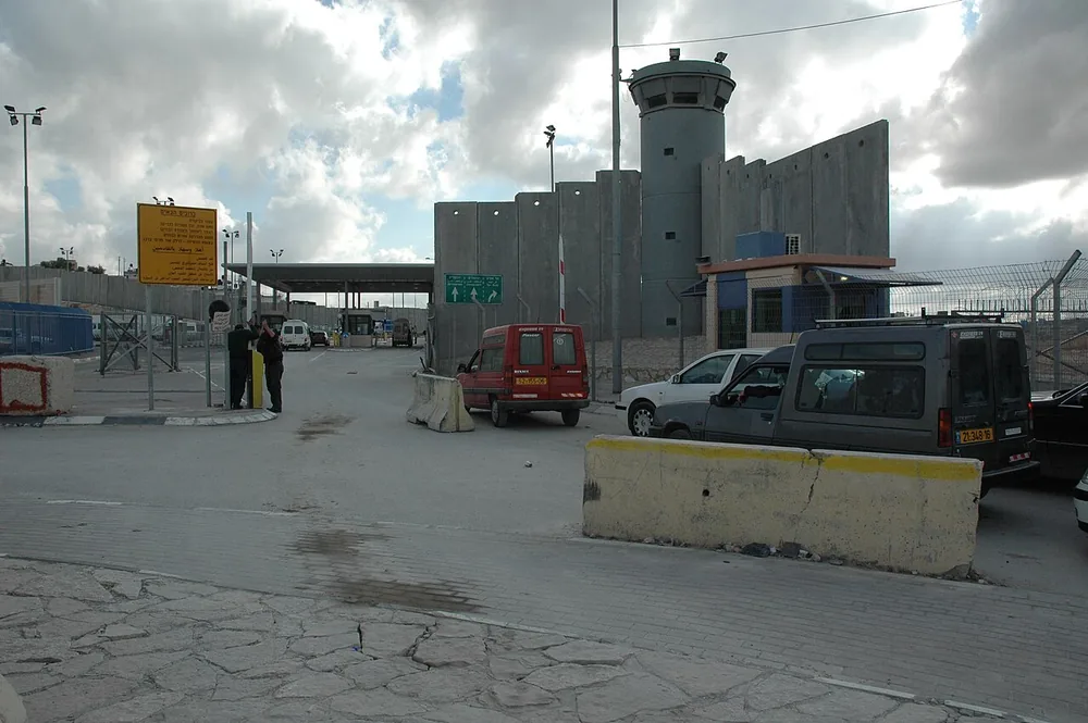 Qalandia checkpoint between East Jerusalem and Ramallah, West Bank, 2009.