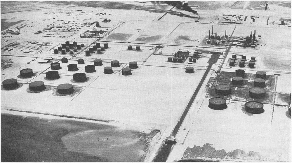 Ras Tanura refinery on Saudi Arabia’s Persian Gulf coast, mid-20th century.