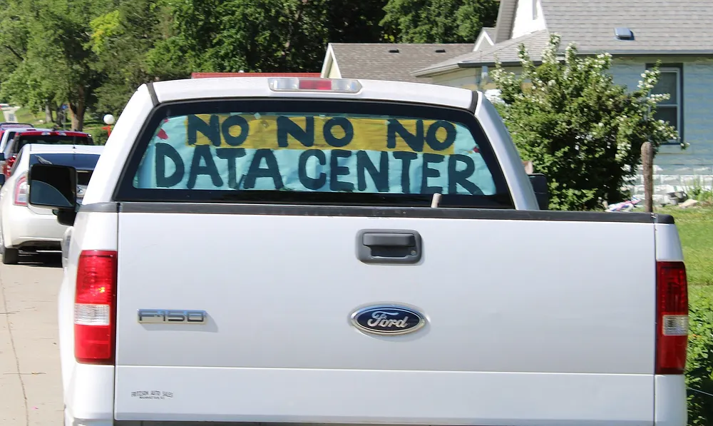 Anti–data-centre yard signs in rural Kansas, 24 May 2026.