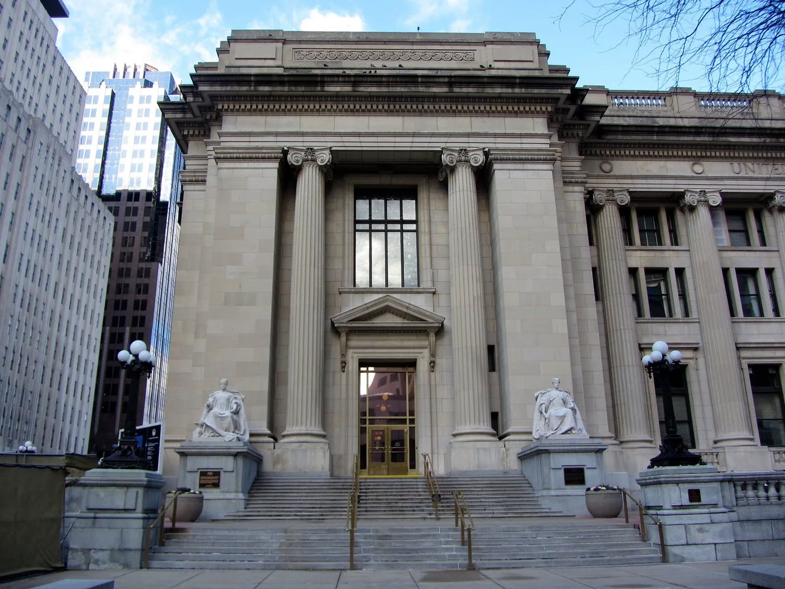 United States Courthouse exterior. The hearing's most damaging moment came when Senator Schmitt's attack on Smith collap